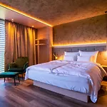 Hotel Meiser Design 4*