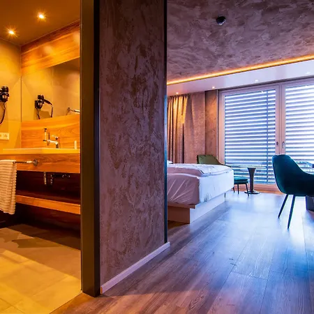 Hotel Meiser Design 4*